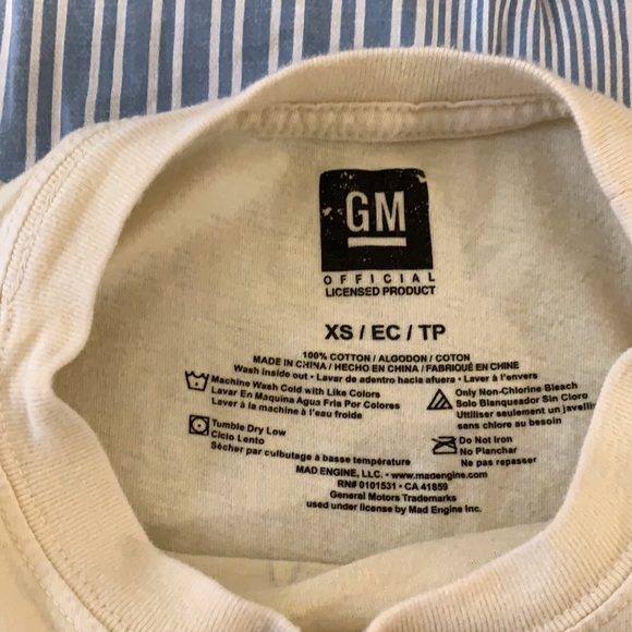 Camaro Crop Top - Picture 2 of 2